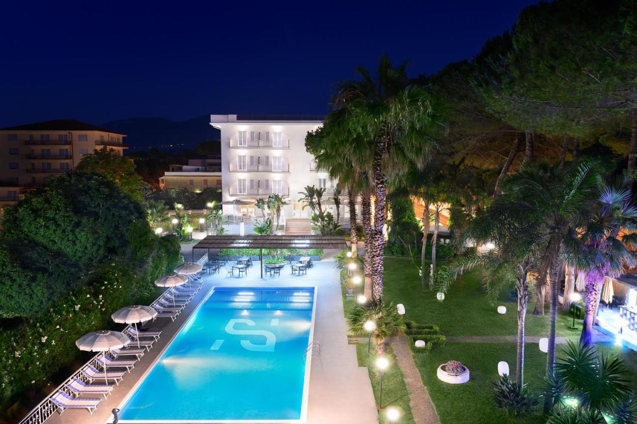 Hotel Sogaris Пестум Екстер'єр фото